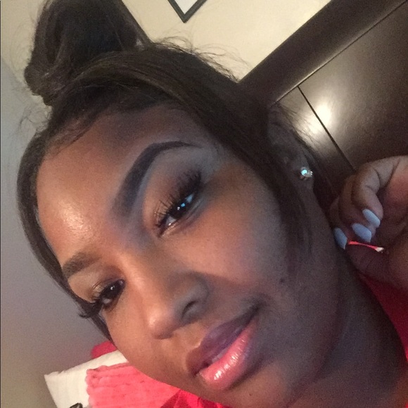 Meet your Posher, Shantera - Picture 1 of 1